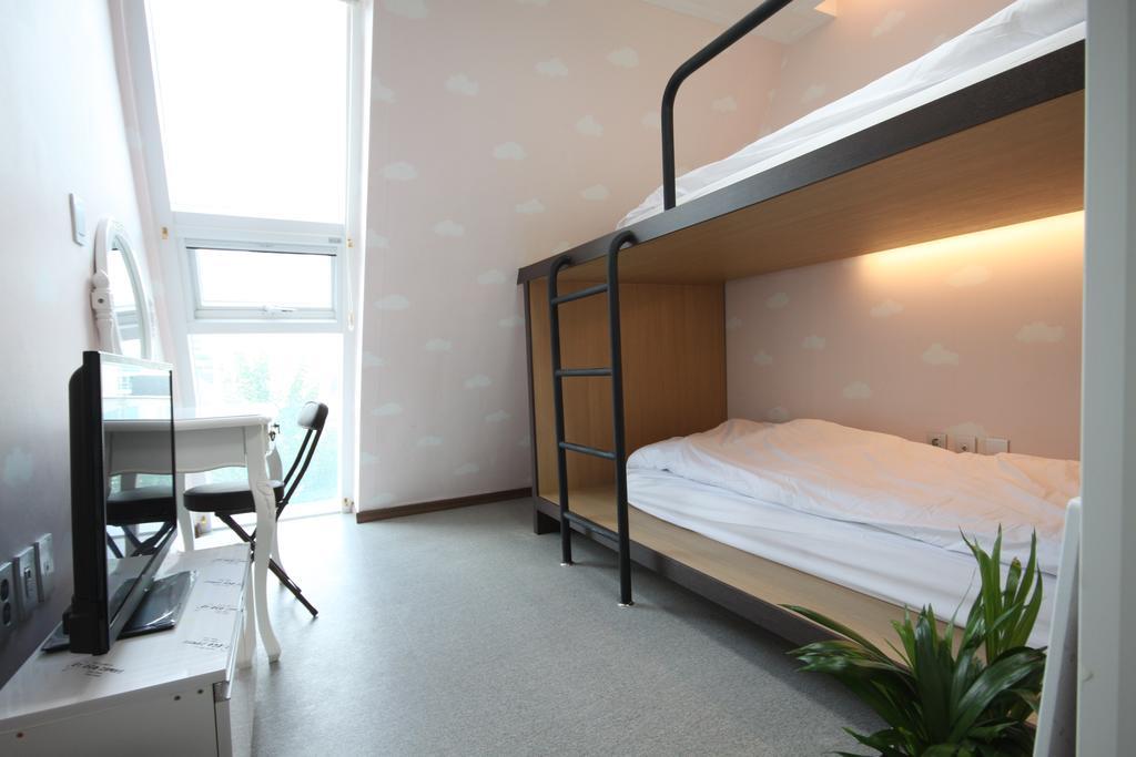 Miss Hongdae Guest House Seoul Bagian luar foto